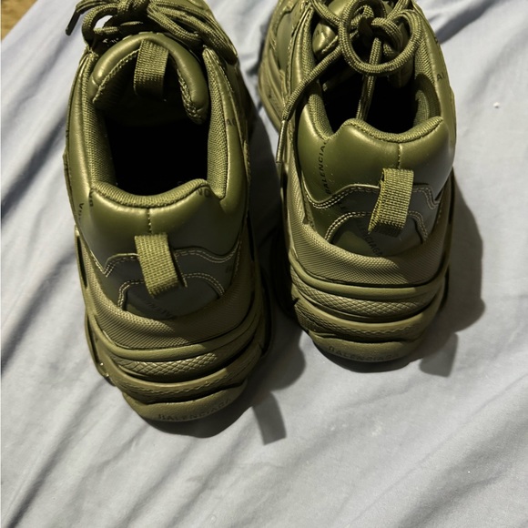 Balenciaga triple s - Picture 3 of 5